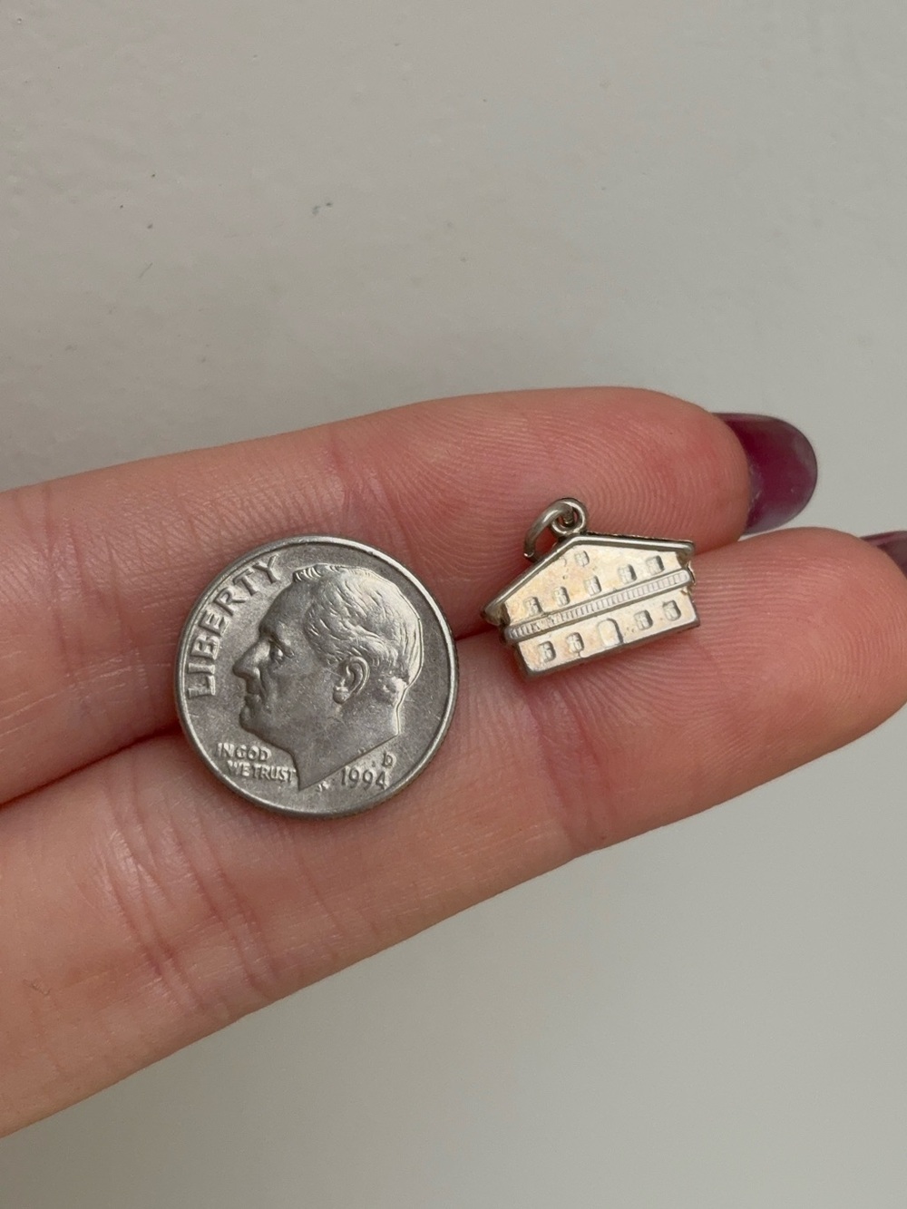 Vintage 3D Silver Ski Chalet Lodge Charm Pendant - Picture 4 of 5
